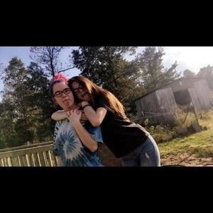 Meet your Posher, Alyssa nicole